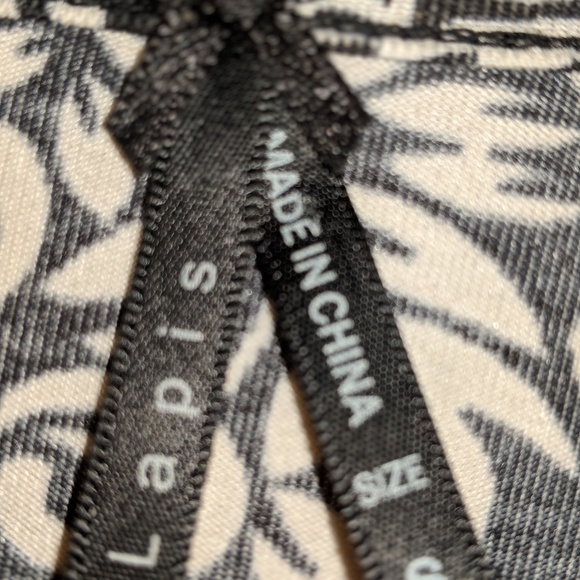 Dress - Picture 3 of 3